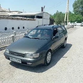 Toyota Corona 1995