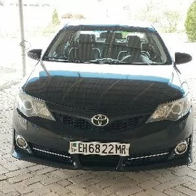 Toyota Camry 2013