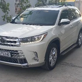 Toyota Highlander 2019