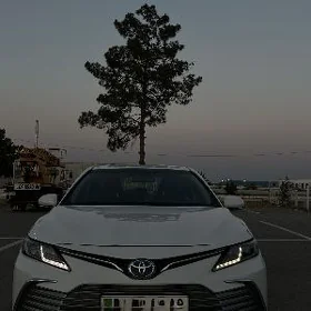 Toyota Camry 2021