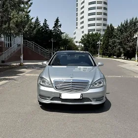 Mercedes-Benz S-Class 2008