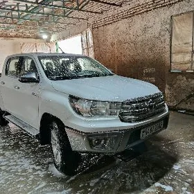 Toyota Hilux 2020