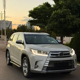 Toyota Highlander 2015