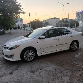 Toyota Camry 2013