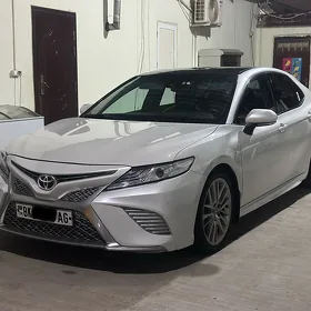 Toyota Camry 2018