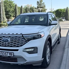 Ford Explorer 2022