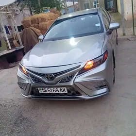 Toyota Camry 2023