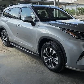 Toyota Highlander 2022