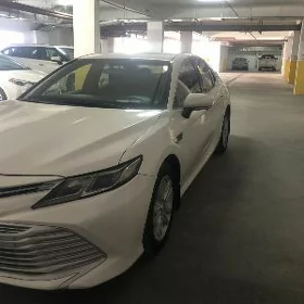 Toyota Camry 2018