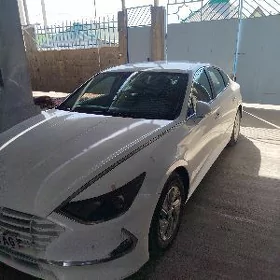 Hyundai Sonata 2022
