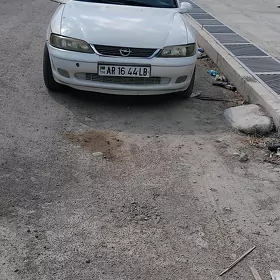 Opel Vectra 1998