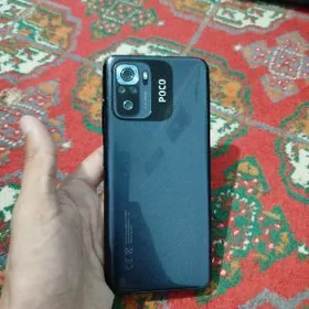 pocco m5s