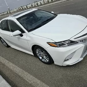 Toyota Camry 2018