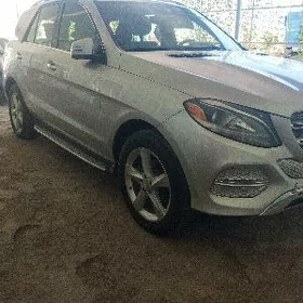 Mercedes-Benz GLE-Class 2016