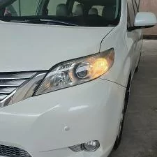 Toyota Sienna 2012