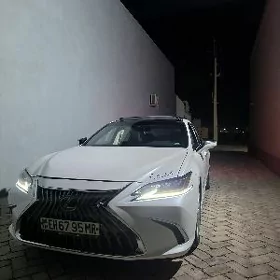 Lexus ES 350 2022