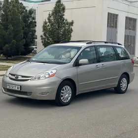 Toyota Sienna 2008