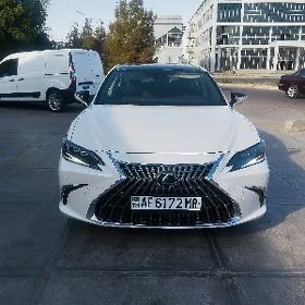 Lexus ES 350 2021