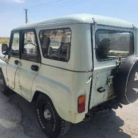 UAZ 469 2002