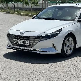 Hyundai Elantra 2021