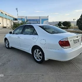 Toyota Camry 2004