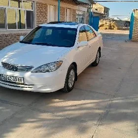 Toyota Camry 2004