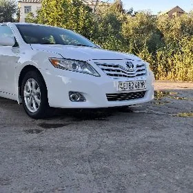 Toyota Camry 2011