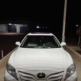 Toyota Camry 2010