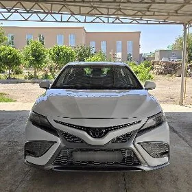 Toyota Camry 2023