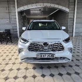 Toyota Highlander 2022