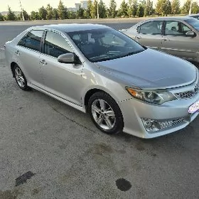 Toyota Camry 2014