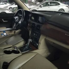 Mercedes-Benz GLK 350 2011
