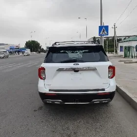 Ford Explorer 2022