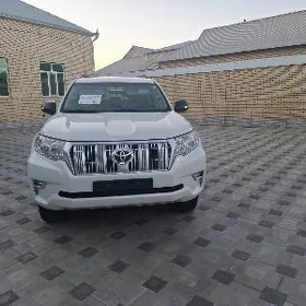Toyota Land Cruiser Prado 2023