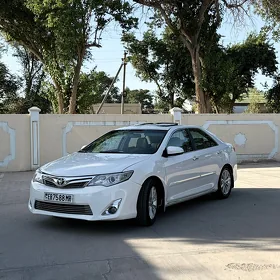 Toyota Camry 2013