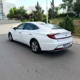 Hyundai Sonata 2022