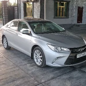 Toyota Camry 2017