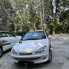Peugeot 206 2010