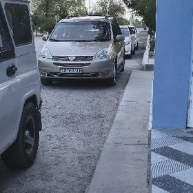 Toyota Sienna 2005