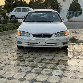 Toyota Camry 2001