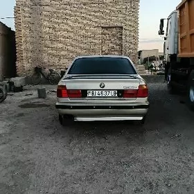 BMW 525 1990