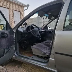 Opel Vita 1996