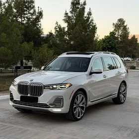 BMW X7 2021