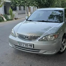 Toyota Camry 2003