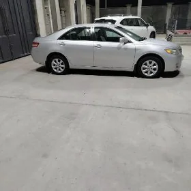 Toyota Camry 2011
