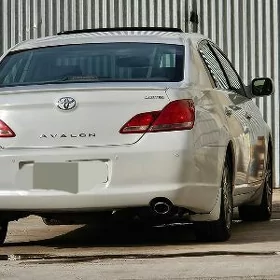 Toyota Avalon 2005