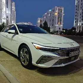 Hyundai Elantra 2024