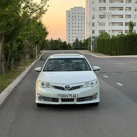 Toyota Camry 2013