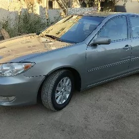 Toyota Camry 2004