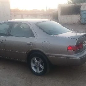 Toyota Camry 2001